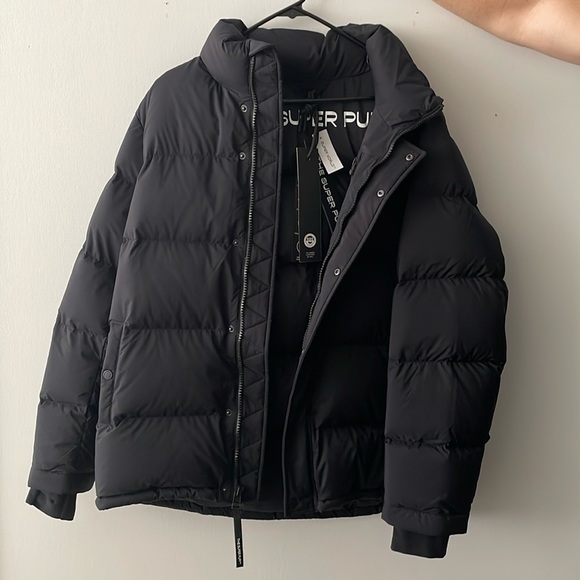 Aritzia Jackets & Blazers - Aritzia Super puff jacket NEW WITH TAGS. No hood